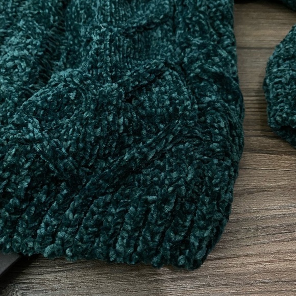 Blank NYC Chenile Turtleneck Braided Cable Sweater NEW - Picture 3 of 8